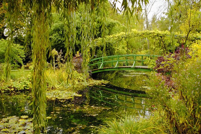 Giverny Half Day Guided Trip with Monet's House & Gardens from Paris by minivan - Minivan comfort, group size, and road conditions