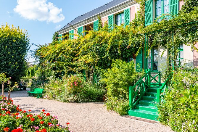 Giverny Monet's Gardens Entrance Ticket with Transport from Paris - Is $96.68 a fair price?