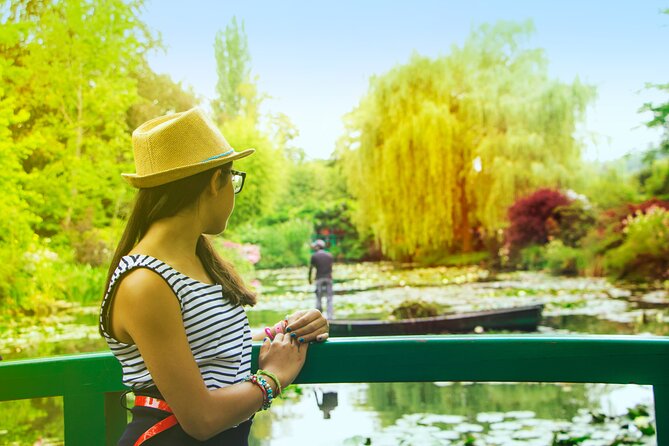 Giverny Monet’s Home and Gardens Half Day Tour from Paris - Monet’s House and Gardens: what you actually see