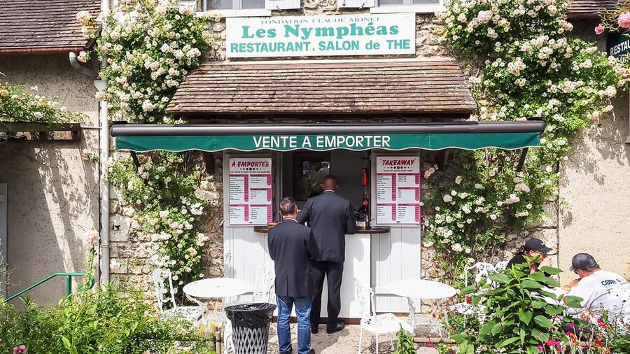 Giverny: Monet's House and Gardens Guided Tour - Key points at a glance