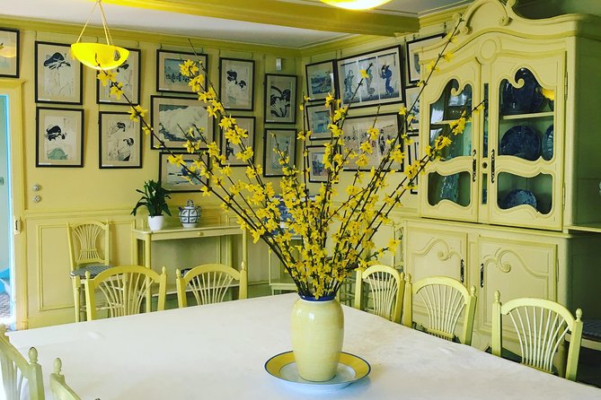 Giverny Monet's House & Versailles Palace Private Day Trip from Paris - Is $879.41 per person a fair value?