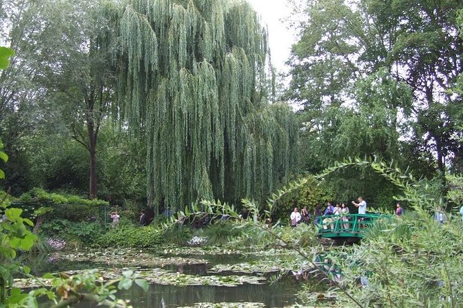 Giverny Small-Group Minivan with Hotel Pickup or Meeting Point - When this tour works best