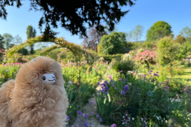 Giverny & Versailles Private Guided Tour with Ticket Entry - Key points to know before booking