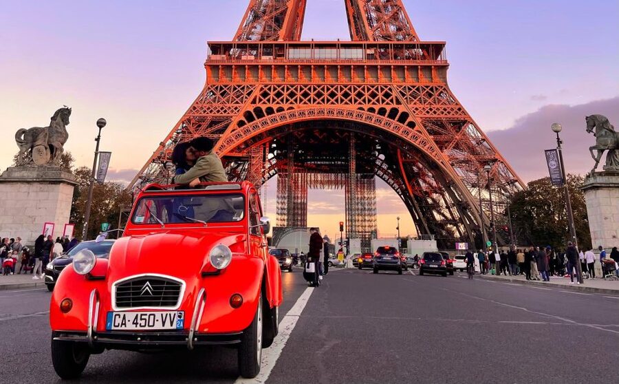 Guided Tour of Paris in Citroën 2CV - Is $234 good value for three people?
