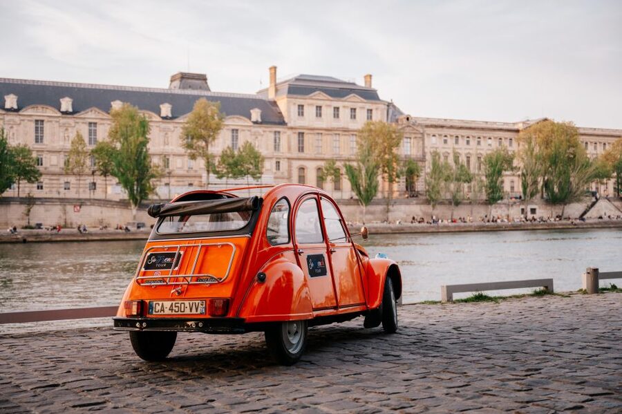 Guided Tour of Paris in Citroën 2CV - Practical choices before you book