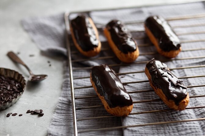 Hands-on Eclair and Choux Making with a Pastry Chef - Key points at a glance