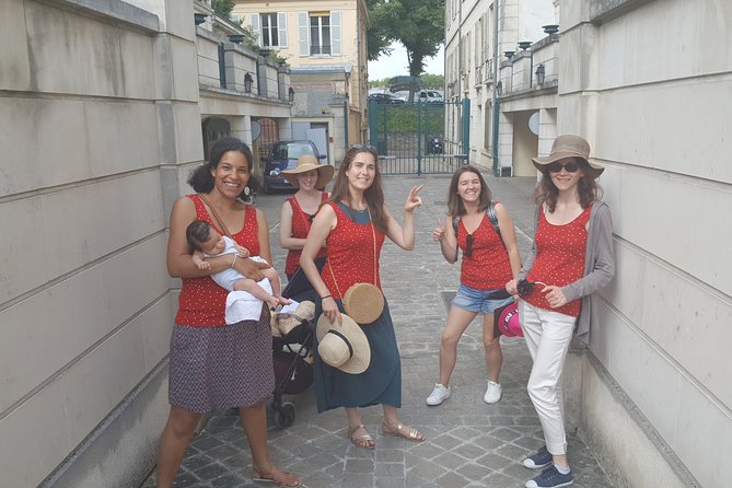 Historical treasure hunt in the city of Versailles - The royal poisoning case begins at Louis XIV’s statue