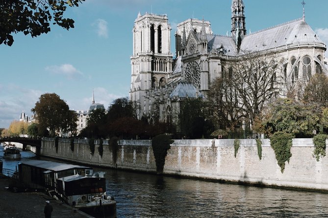 History of Paris City Center w/ Notre Dame Semi-Private 12ppl Max - Notre-Dame, with time to look inside