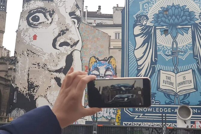 Invader Hunt - Street Art Tour of le Marais - What the guide adds to the walk