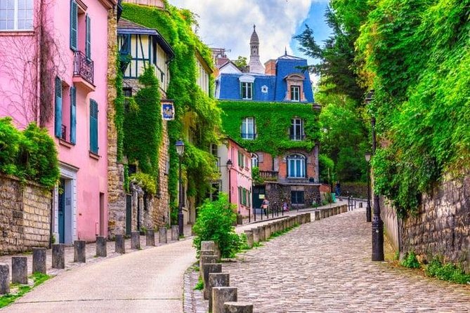Kids/teens escape game in Montmartre - Au Lapin Agile and Montmartre’s artistic past