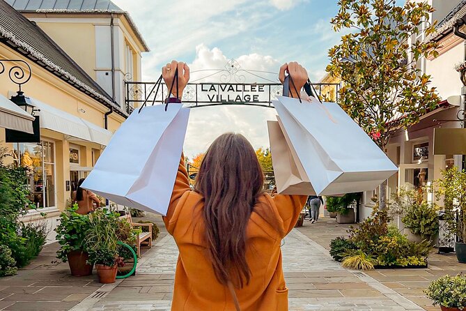 La Vallee Village Shopping Outlet by Luxury Transport from Paris - What this La Vallée Village outing really is