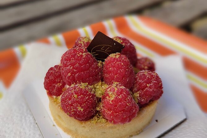 Latin Quarter Pastries & Chocolate Food Tasting Tour - Is the food authentic and local?