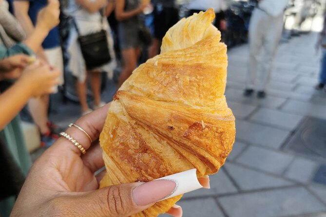Latin Quarter Pastries & Chocolate Food Tasting Tour - Who should book this pastry walk?