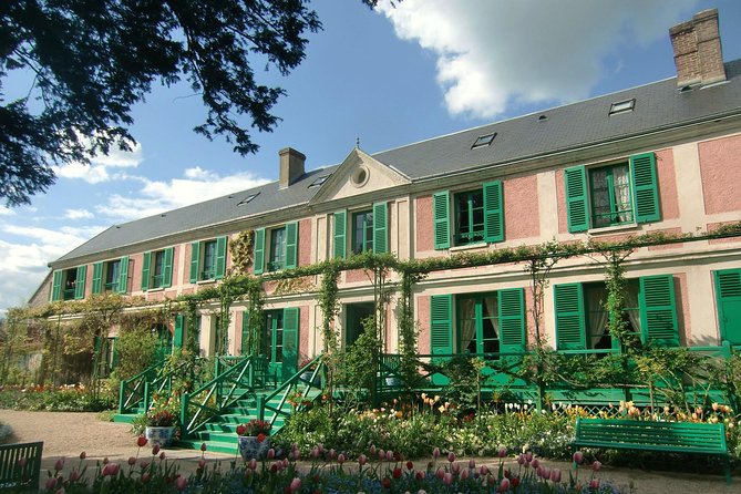 Le Havre Shore Excursion: Private Tour of Giverny, Rouen and Honfleur - Honfleur’s port, church, and hilltop view