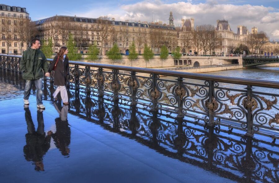 Le Marais: Explore Old Paris with a Local Host - Walking comfort, accessibility, and timing