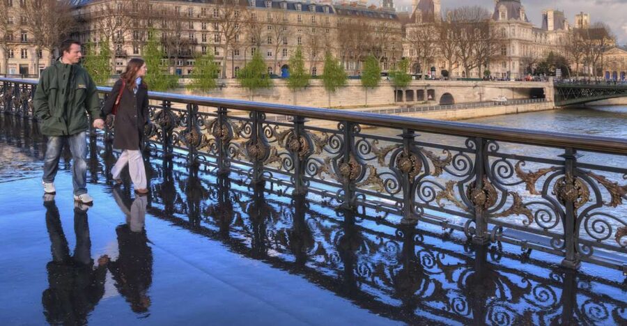 Le Marais: Explore Old Paris with a Local Host - Bastille and the story of the Revolution