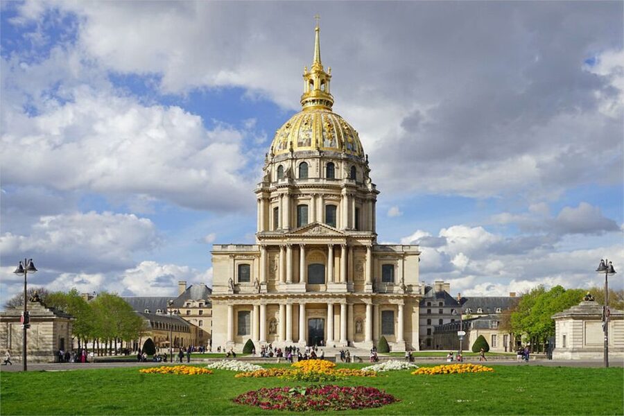 Les Invalides: Napoleon's Tomb & Army Museum Entry - Who will enjoy Les Invalides most?