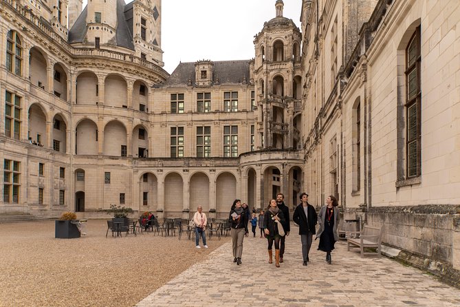 Loire Valley Castles Trip with Chenonceau and Chambord from Paris - Timing, lunch, and physical demands