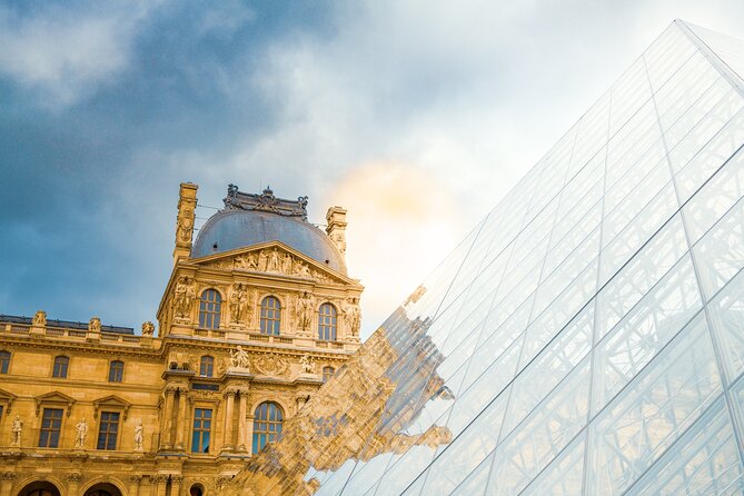 Louvre Art and Mysteries: Guided Experience for 6-people Max - A sensible first look at the Louvre