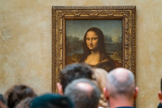 Louvre Art and Mysteries: Guided Experience for 6-people Max - Meeting near the Palais Royal