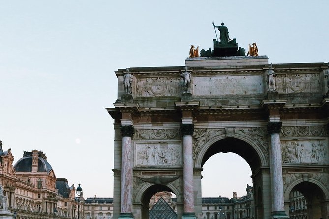 Louvre Evening Escape - Avoid The Crowds! Exclusive Guided Tour - Seeing the Louvre as a fortress and palace