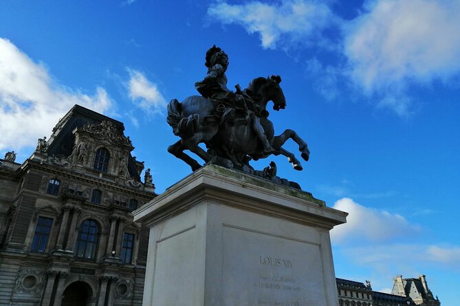 Louvre Highlights Tour for Kids Ticket Included - Seeing the Mona Lisa without losing the group