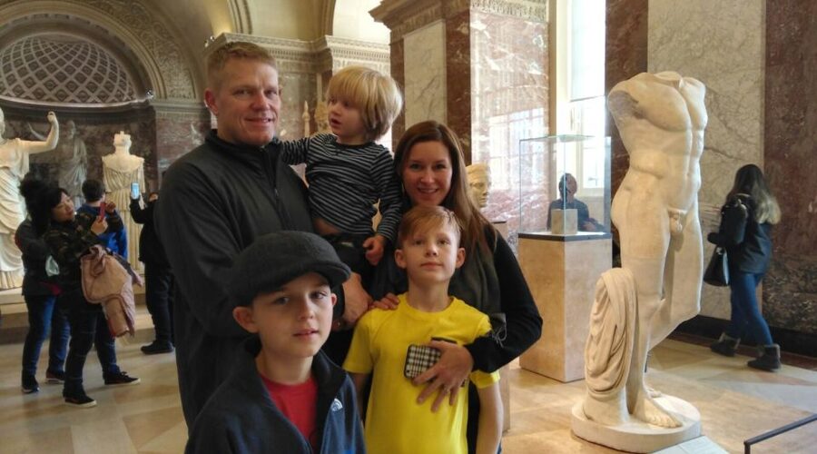 Louvre Museum Child-Friendly Private Tour for Families - A two-hour route through a former fortress and palace