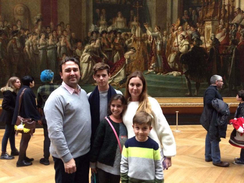 Louvre Museum Child-Friendly Private Tour for Families - Mona Lisa, Egyptian gods, and the Da Vinci code