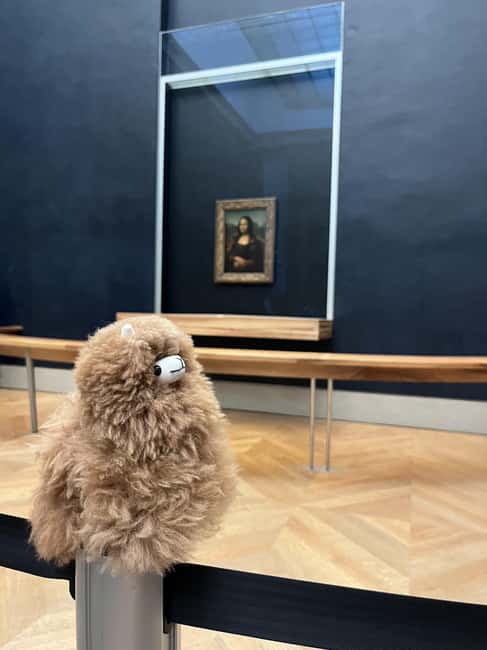 Louvre Museum Entry Ticket and Private Guided Tour - Following the route to the Mona Lisa