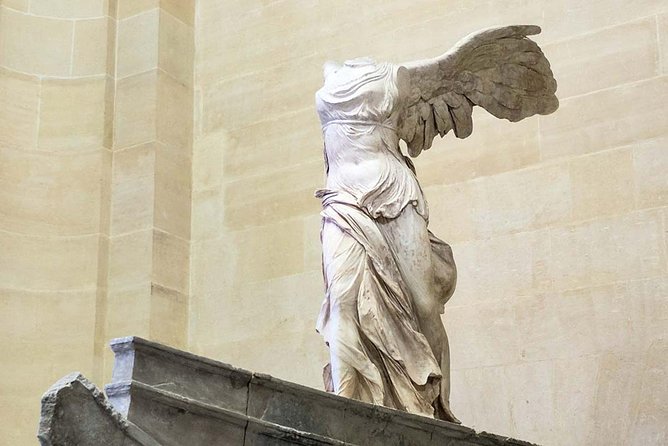 Louvre Museum Guided Family Treasure Hunt - Venus of Milo: mythology with a question attached