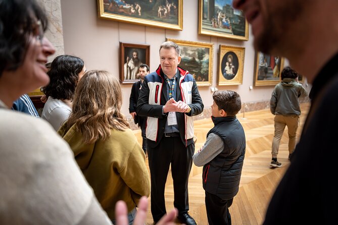 Louvre Museum : Kids-Friendly Private Tour with Entry Tickets - Meeting at 8 Place du Carrousel