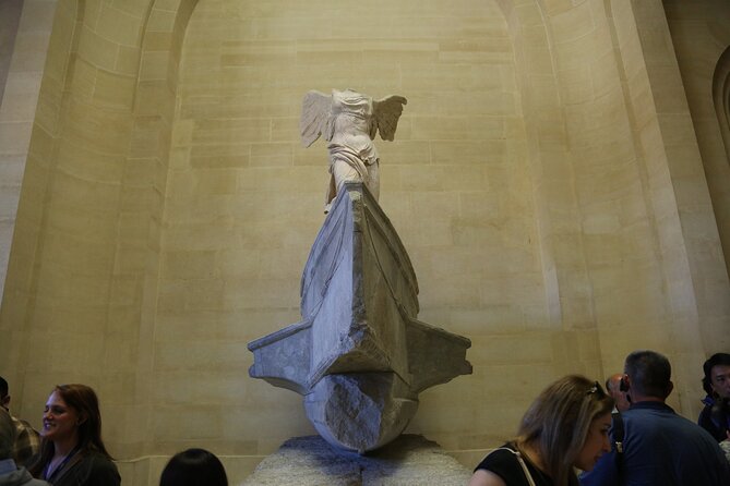 Louvre Museum Masterpieces Guided Tour with Access - Staying after the guided tour
