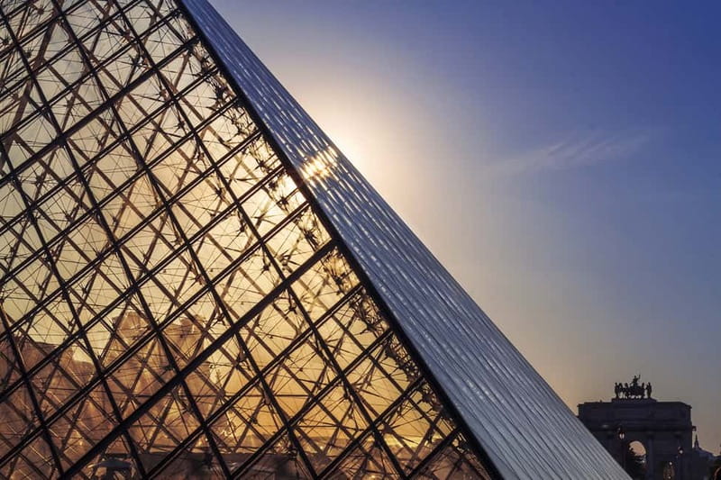 Louvre Museum: Mona Lisa Without the Crowds Last Entry Tour - Why the last-entry time matters