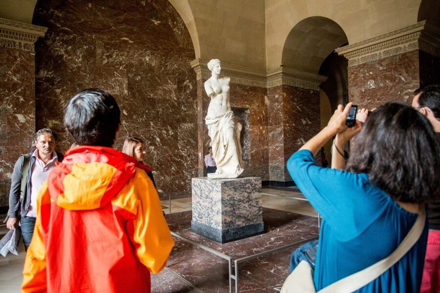 Louvre Museum: Skip-the-Line Guided Tour - The Louvre’s Famous Three
