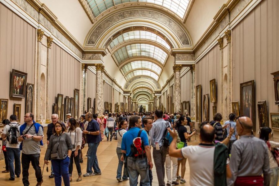 Louvre Museum: Skip-the-Line Guided Tour - Raphael, Michelangelo, Leonardo, and French Painting