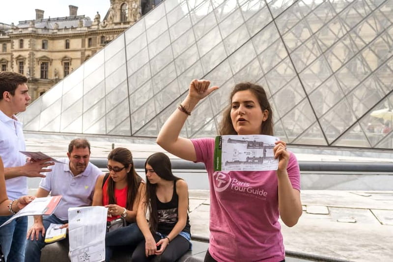 Louvre Museum: Skip-the-Line Small Group Guided Tour - Why a two-hour Louvre tour makes sense