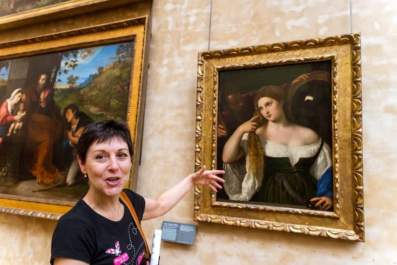 Louvre Museum: Skip-the-Line Small Group Guided Tour - The Mona Lisa without pretending the crowd will vanish