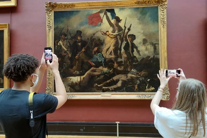 Louvre Paris Tour with Audioguide on Your Smartphone (no ticket) - Following the route from the Louvre Pyramid