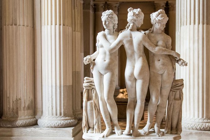 LOUVRE PRIVATE TOUR: Priority Access tickets & Local expert guide - French masterpieces, courtyards, and Napoleon’s Apartments