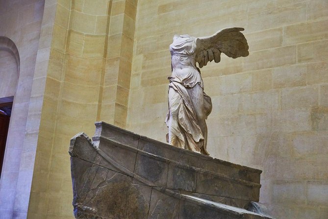 Louvre Private Tour With Hotel Pickup - What the guide adds to two hours
