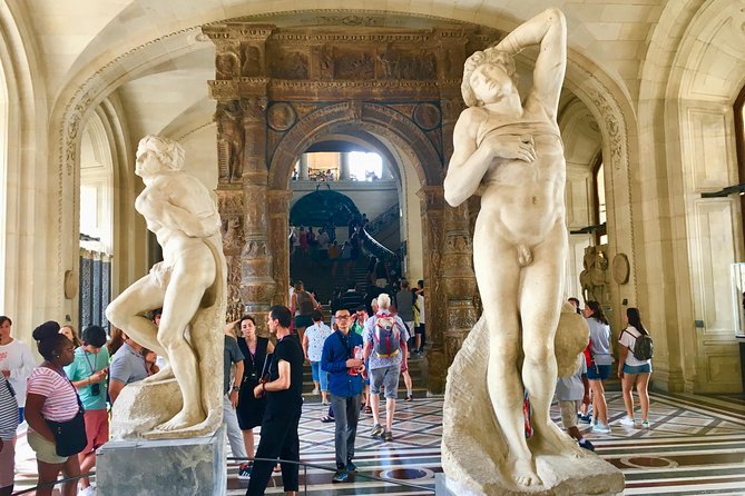 Louvre Private Tour With Hotel Pickup - From your Paris hotel to the Louvre