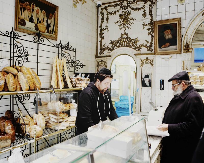 Marais District of Paris Guided Walking Tour - Saint Paul and Saint Louis: a strong opening