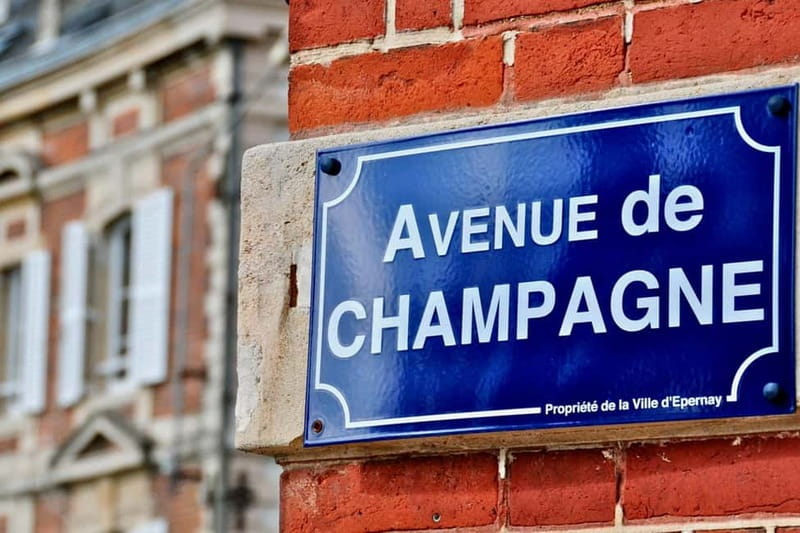 Moet et Chandon Veuve Clicquot Pommery Private Champagn Trip - What the different package choices mean