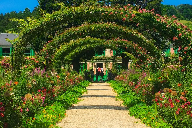 Monet's Gardens & House-Private Giverny Tour From Paris - Why Giverny makes a worthwhile break from Paris