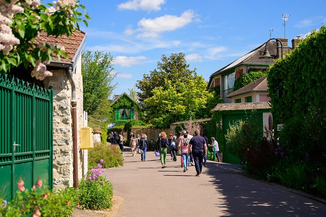 Monet's House and Garden & Giverny Village - Entering Monet’s House and Garden