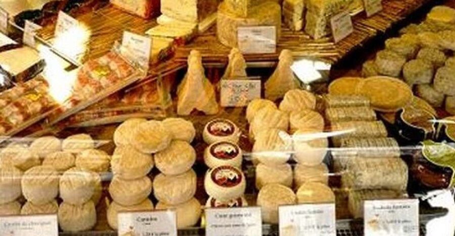Montmartre 3-Hour Local Gastronomy Tour with Tastings - From bakeries to butchers and fishmongers