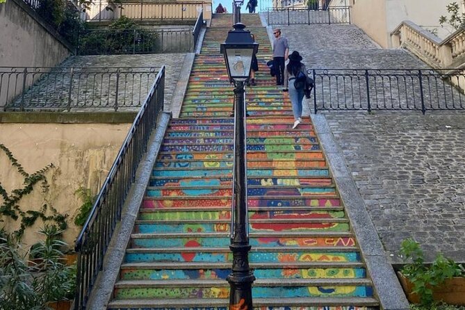 Montmartre Experience : Guided Tour, Tasting, and Art - Starting with a private ride from central Paris