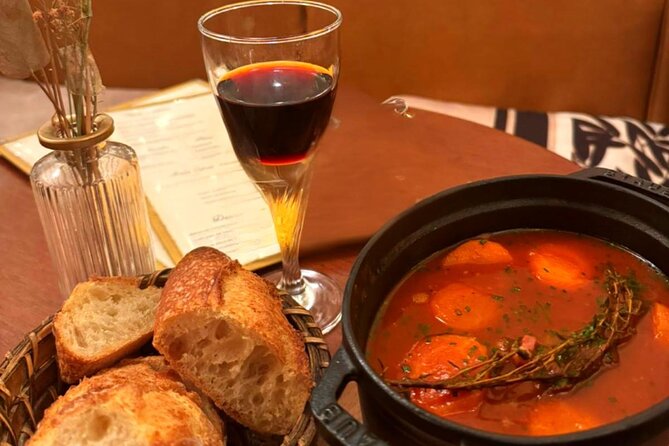 Montmartre Food Tour: The Most Complete Paris Food Experience - Starting at Place des Abbesses