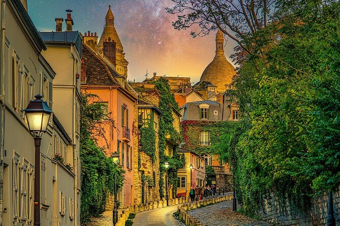 Montmartre guided walking tour with local guide in small group - How much value do you get for $42.05?