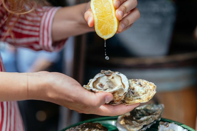 Montmartre Private Food Walking Tour With Locals: The 10 Tastings - Sacré-Cœur and the Paris view